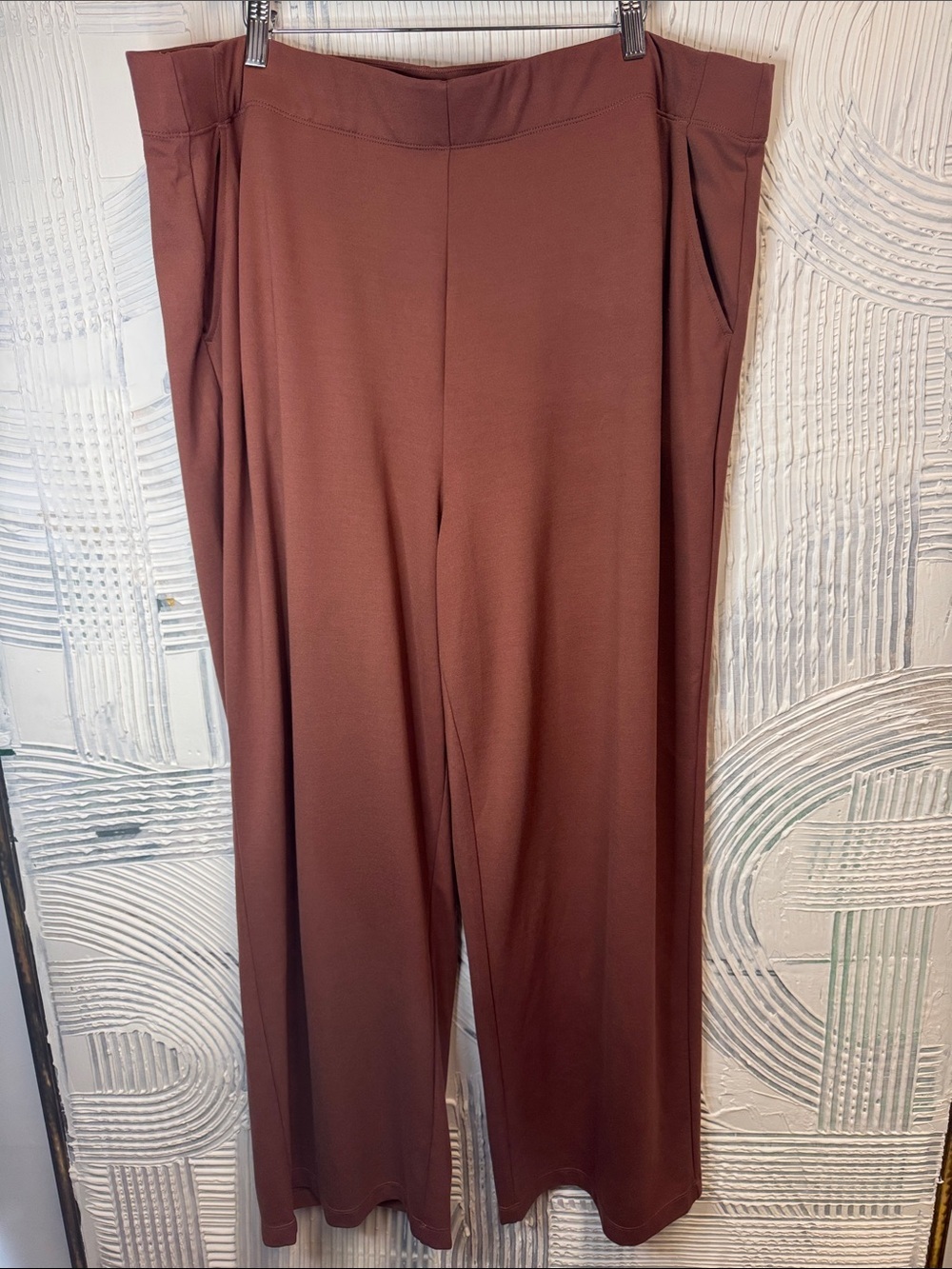 Max Studio Wide-Leg Pants in Rust Brown N0458